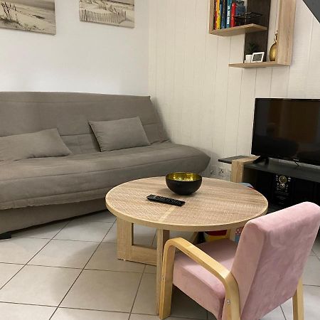 Appartement Cosy - Les Ecureuils Ares Exteriör bild
